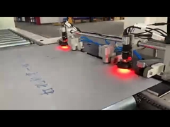 自動打つ及び曲がる機械のための操作