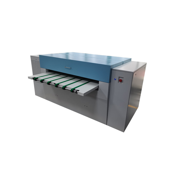 Commercial Thermal CTP Machine 32 Channels Lasers 8300B With 17 Throughput/H 2400DPI